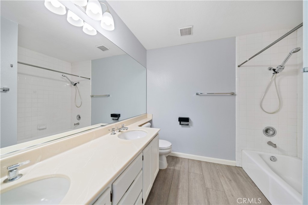 688 N Rimsdale Avenue 13