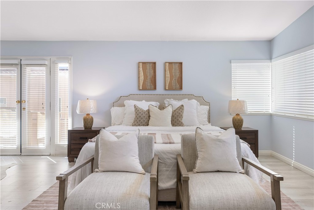 688 N Rimsdale Avenue 13