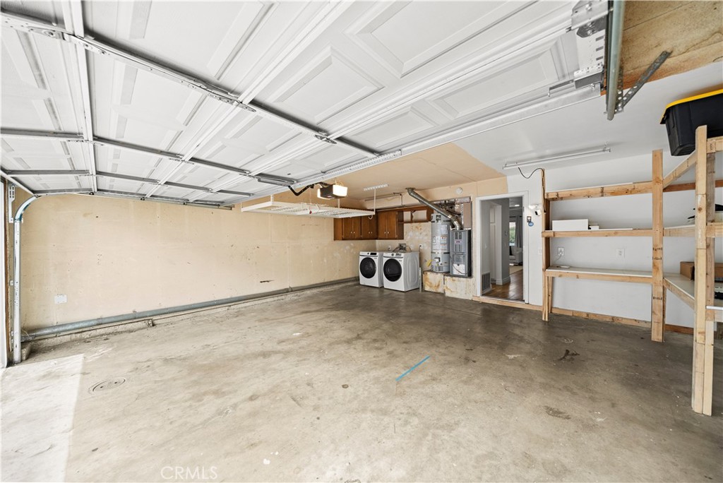 2008 E 5th Street