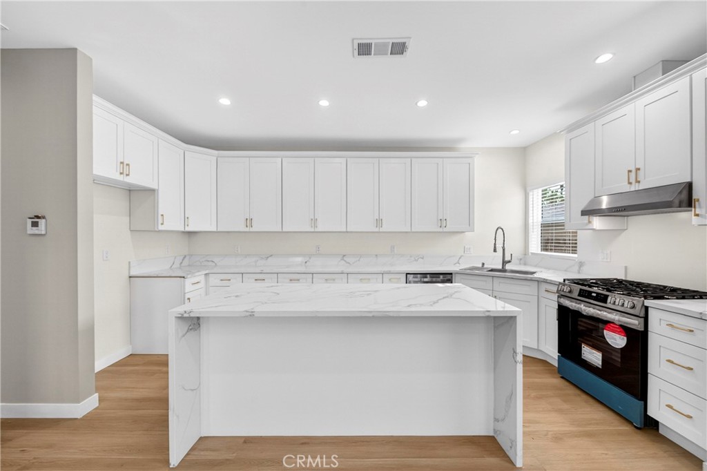2643 10th Street