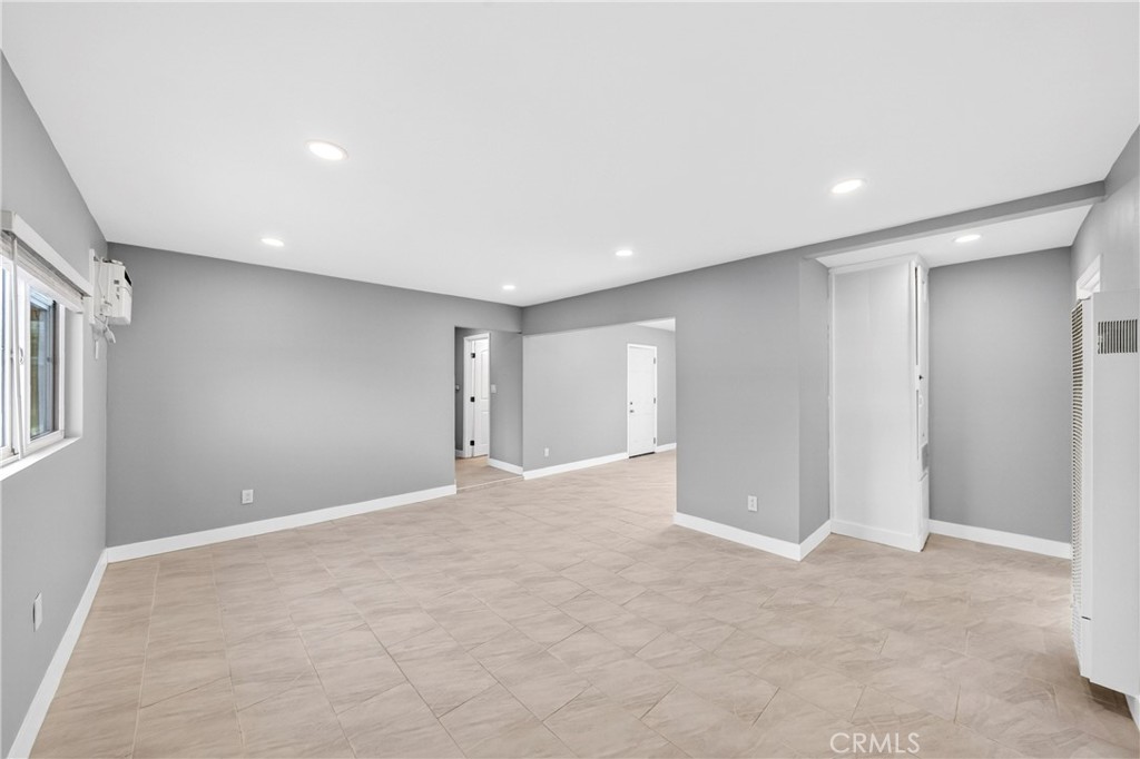 2643 10th Street