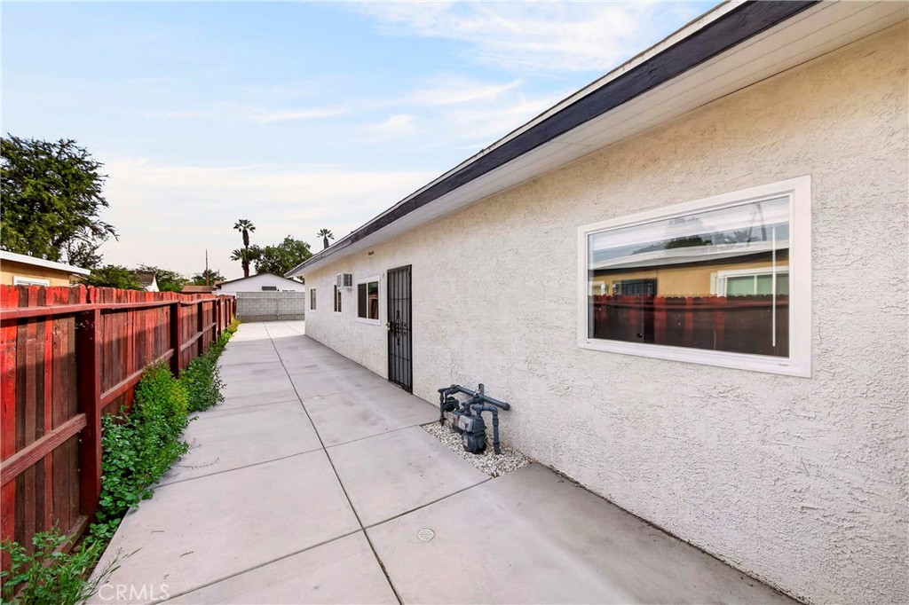 2643 10th Street