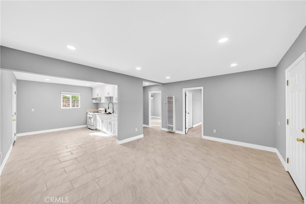 2643 10th Street
