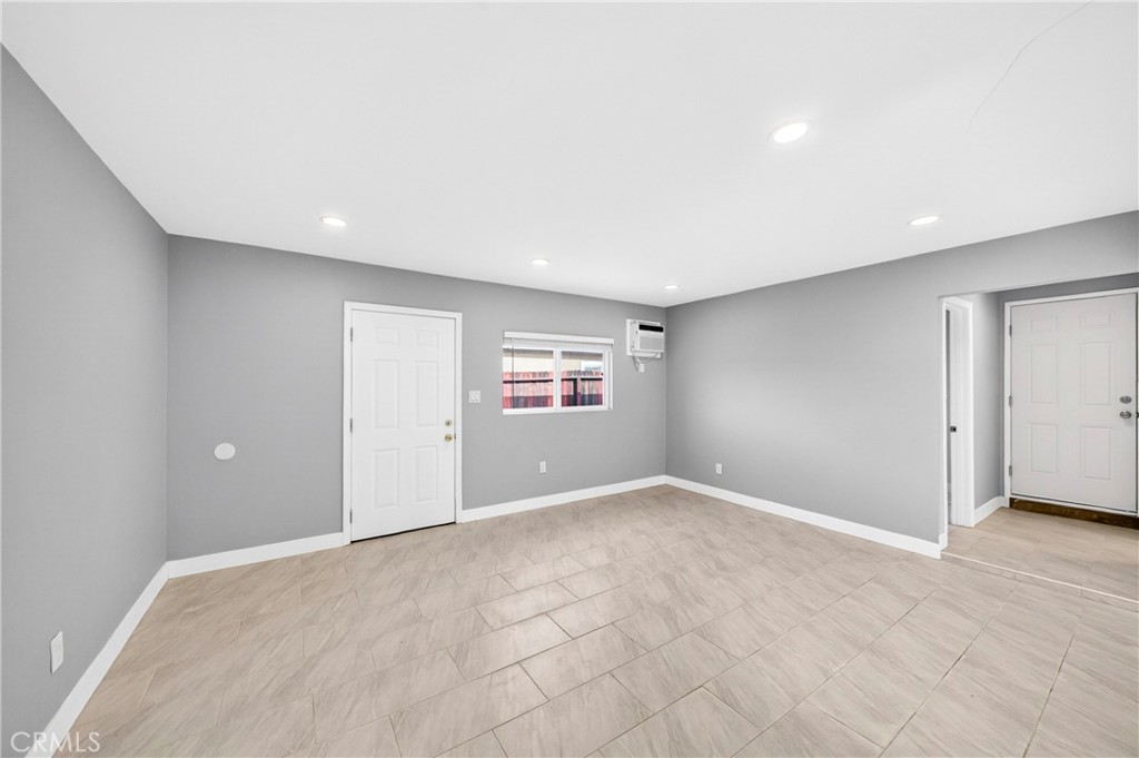 2643 10th Street