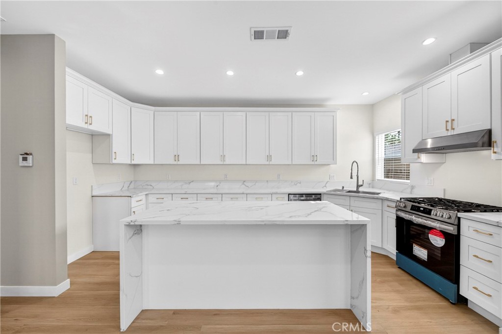 2643 10th Street