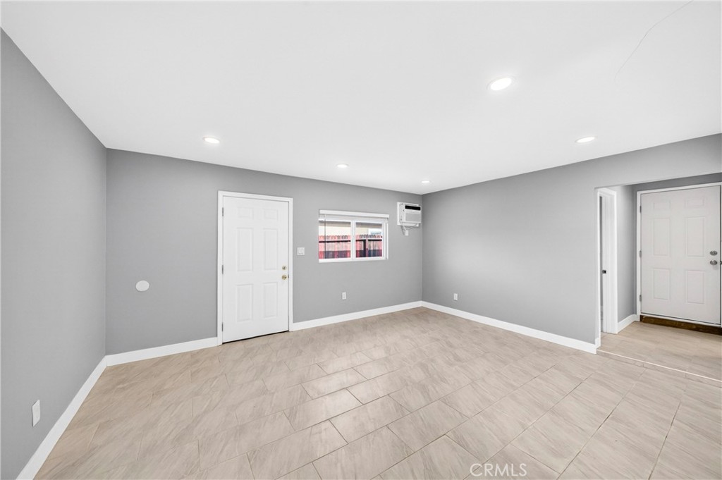 2643 10th Street