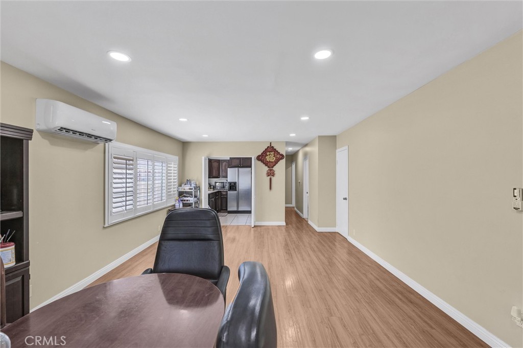 1325 Glen
