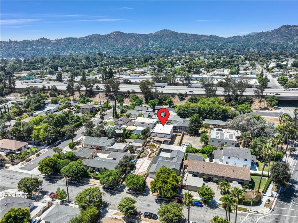 1325 Glen