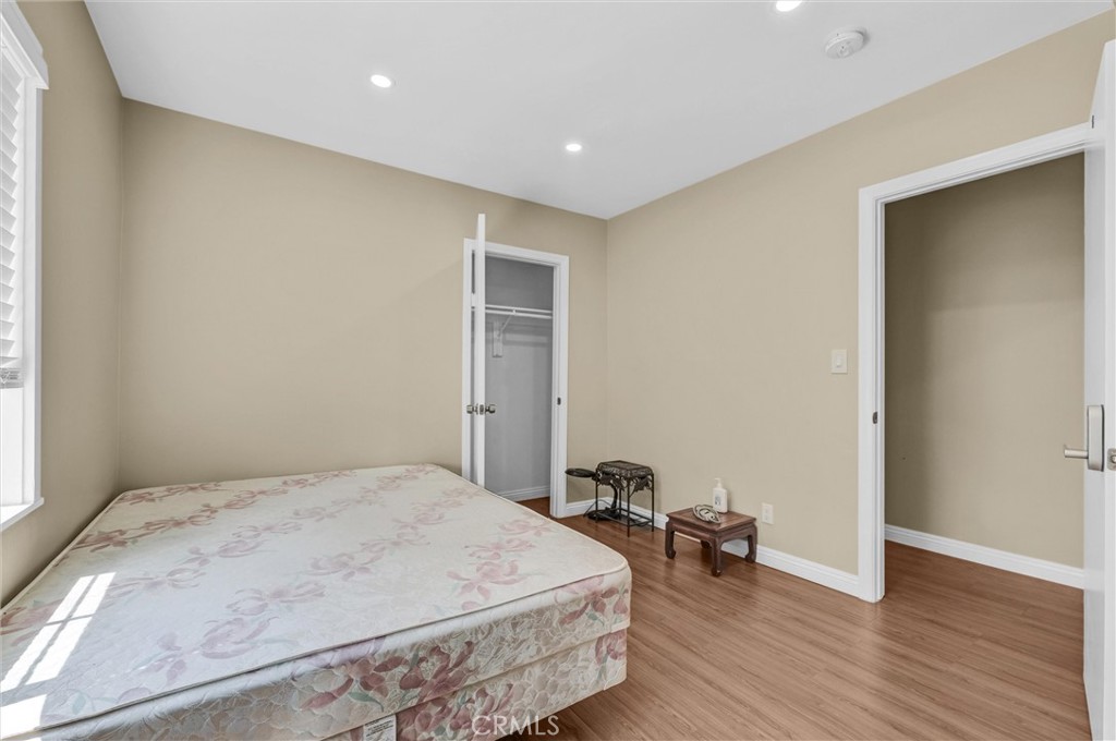 1325 Glen