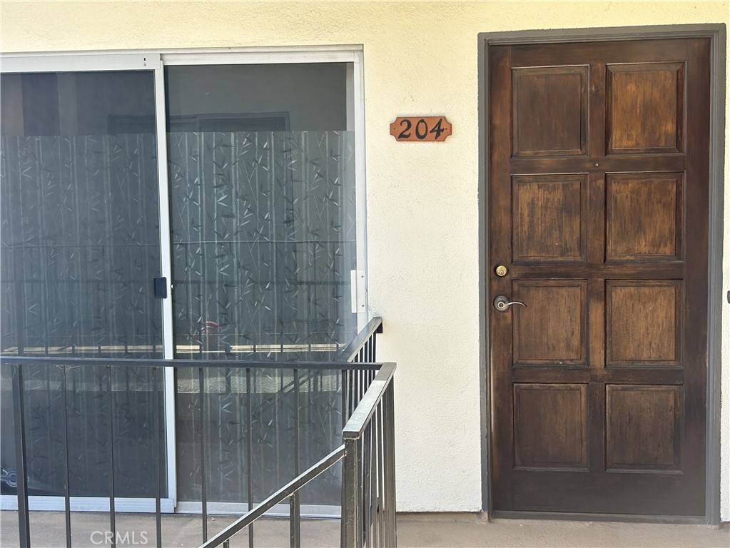 1522 S Centinela Ave 204