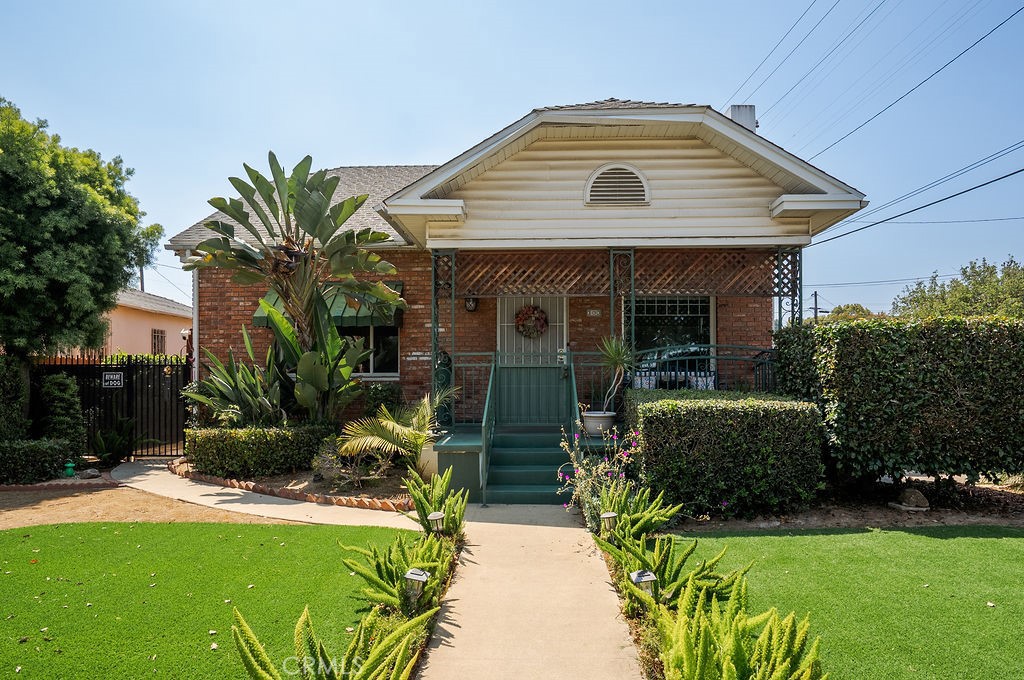 303 S Moore Avenue