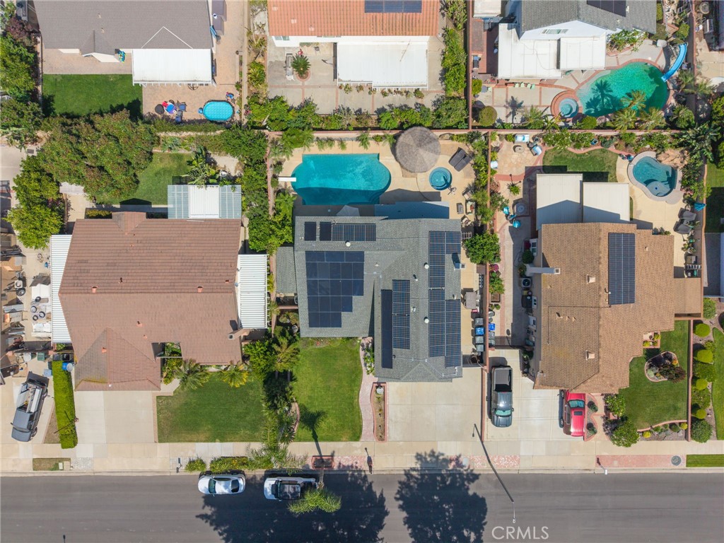 2725 S Mildred