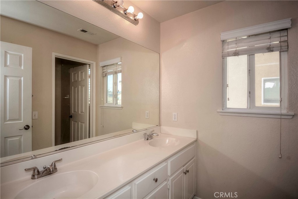 7437 Carrollton