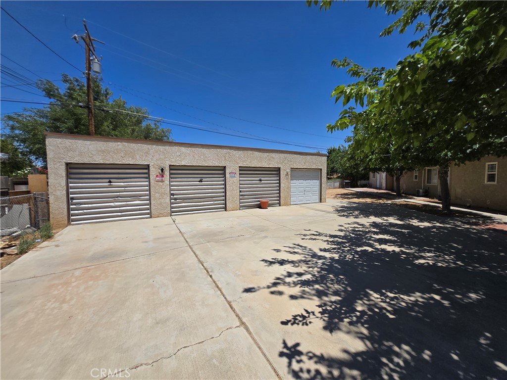 16340 Villa 1