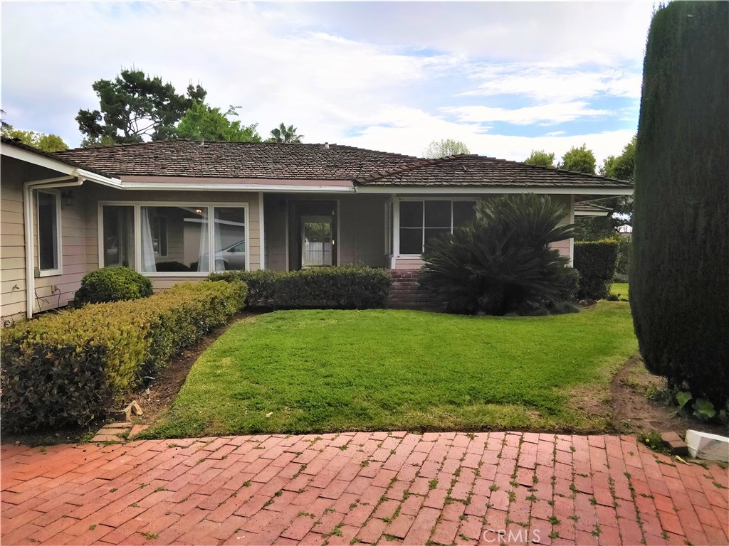 1205 Sierra Madre Boulevard