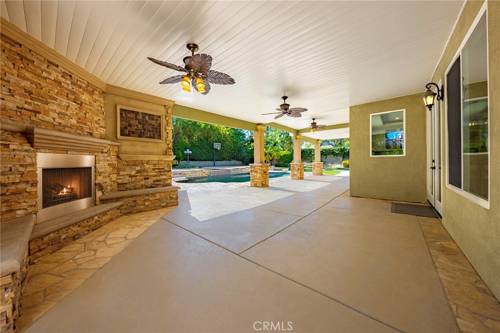 14008 Giant Forest Loop