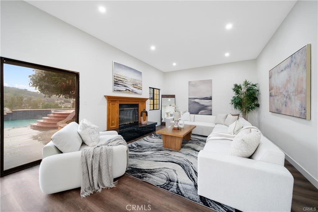 2545 Scenic Ridge