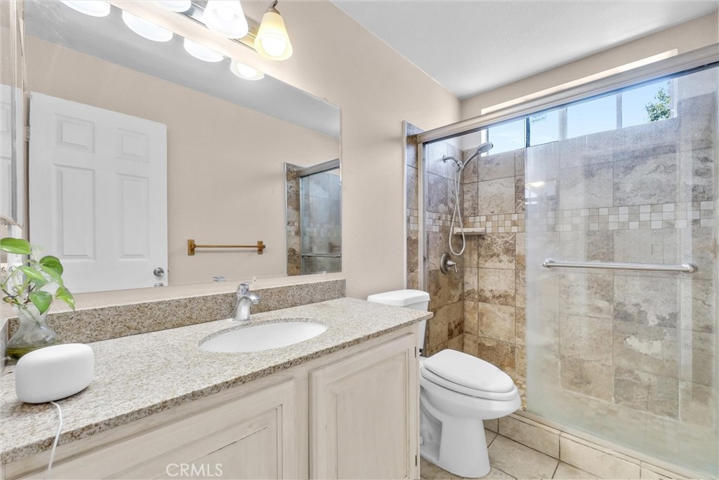 1530 Elkwood