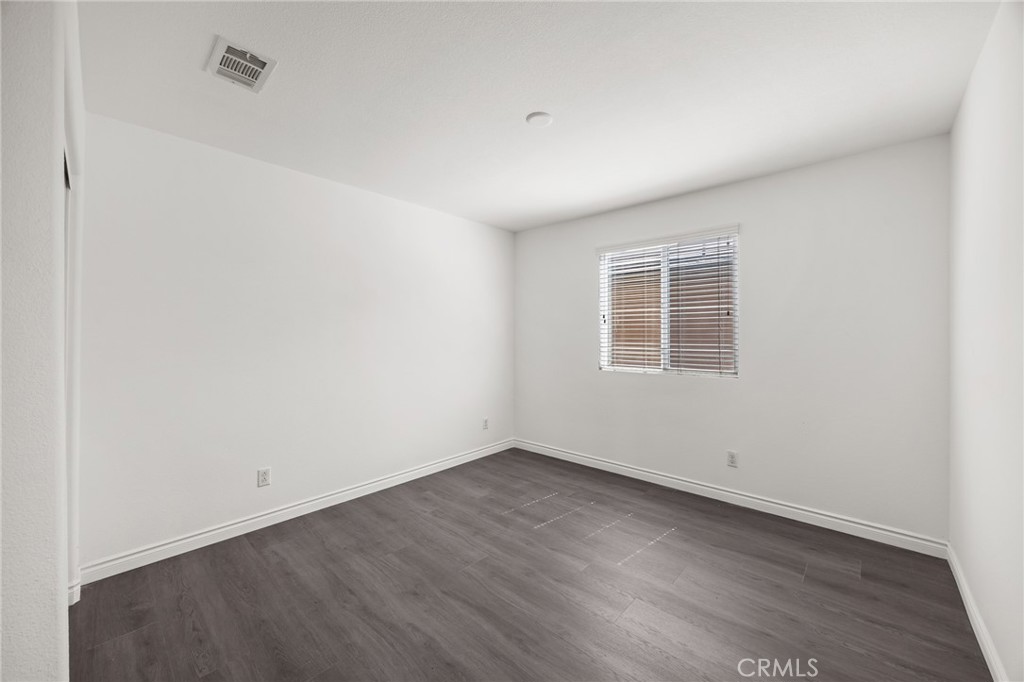 17044 Cerritos