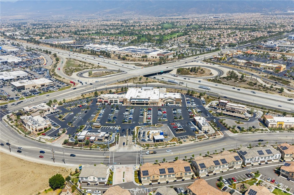 17044 Cerritos