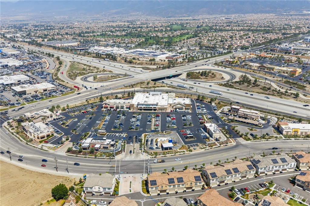17044 Cerritos
