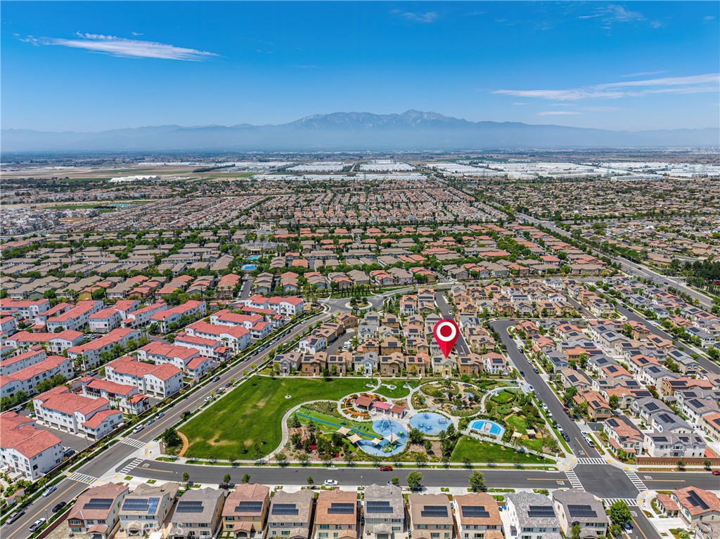8757 Roving Place