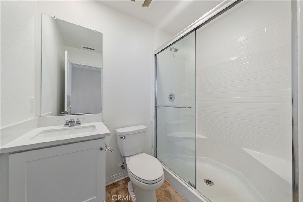 8757 Roving Place