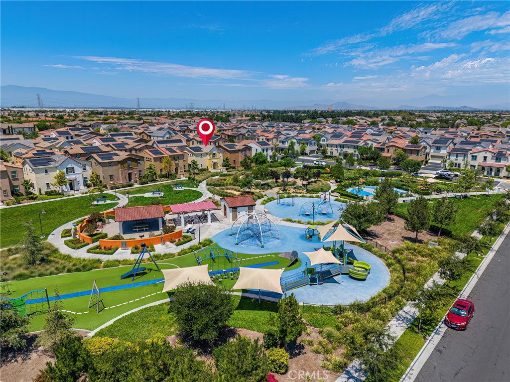 8757 Roving Place
