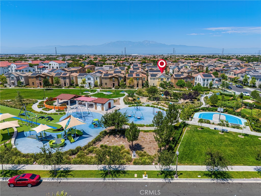 8757 Roving Place