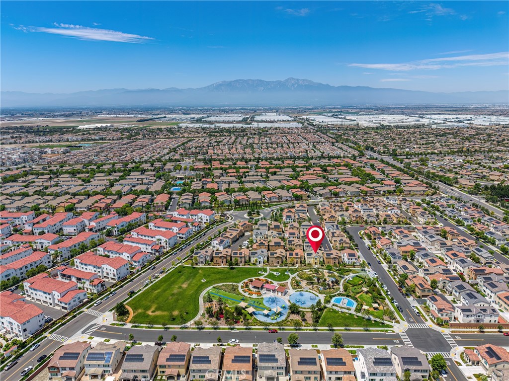 8757 Roving Place