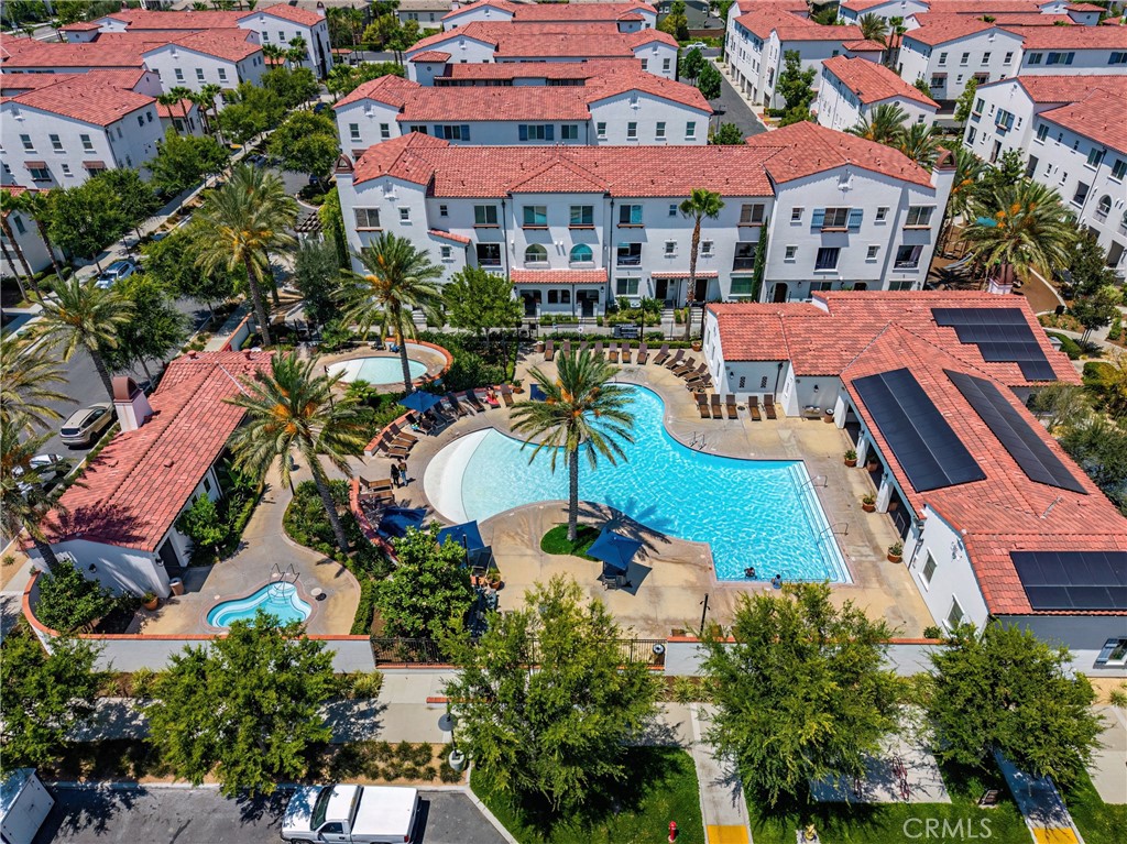 8757 Roving Place