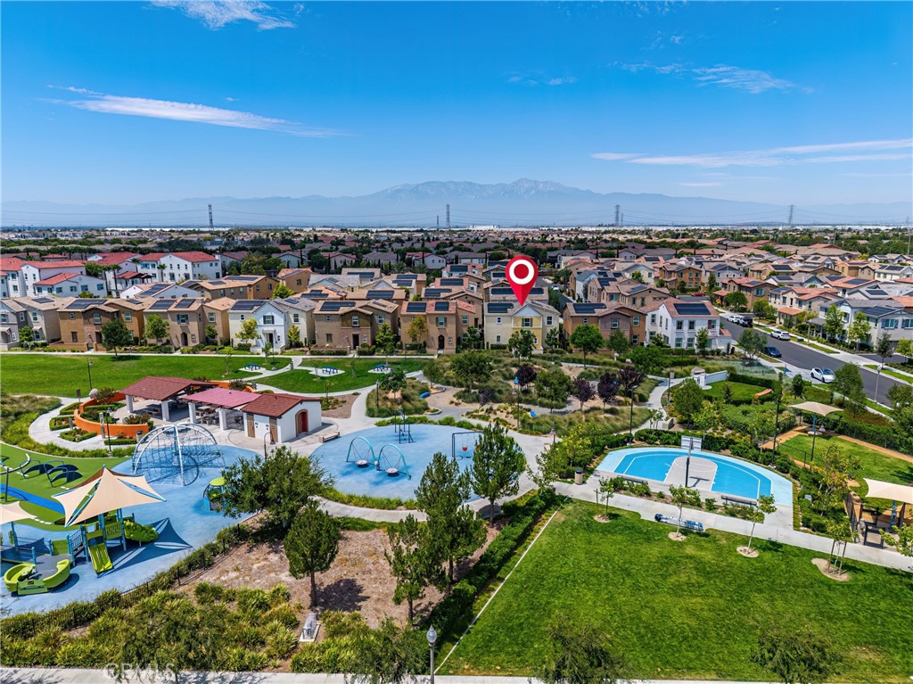 8757 Roving Place