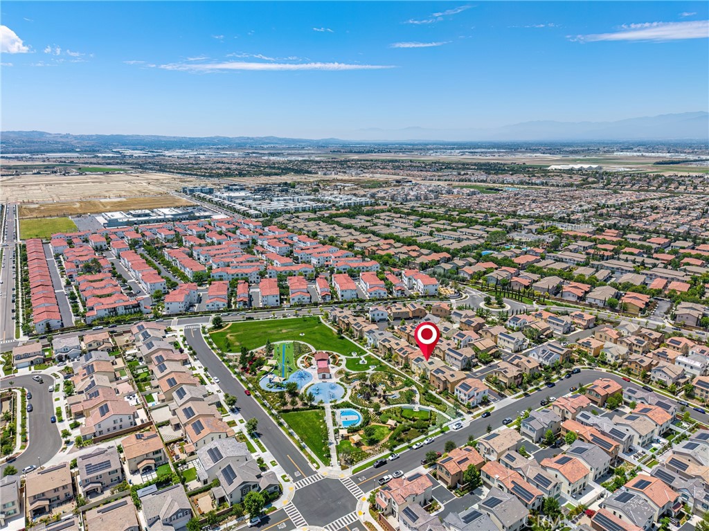 8757 Roving Place