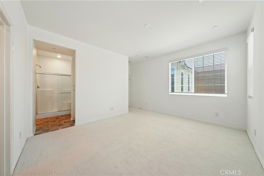 8757 Roving Place