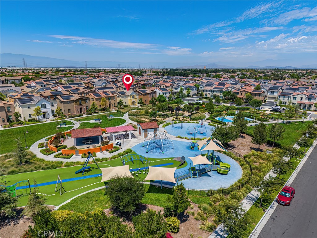 8757 Roving Place