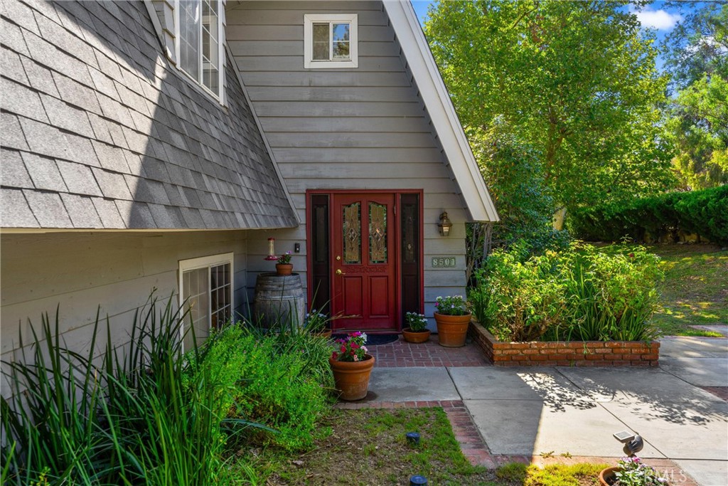 8501 Bella Vista