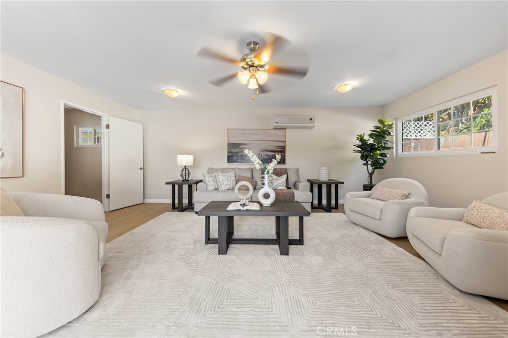 1400 Loma Verde