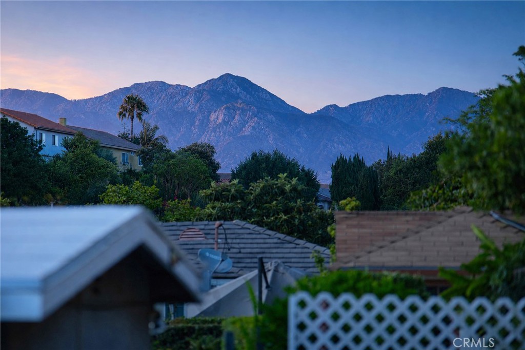 1400 Loma Verde