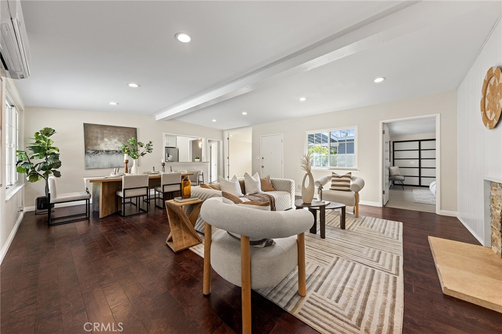 1400 Loma Verde
