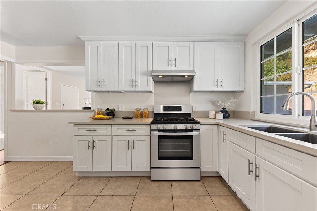 1400 Loma Verde
