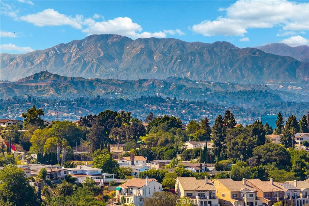 1400 Loma Verde