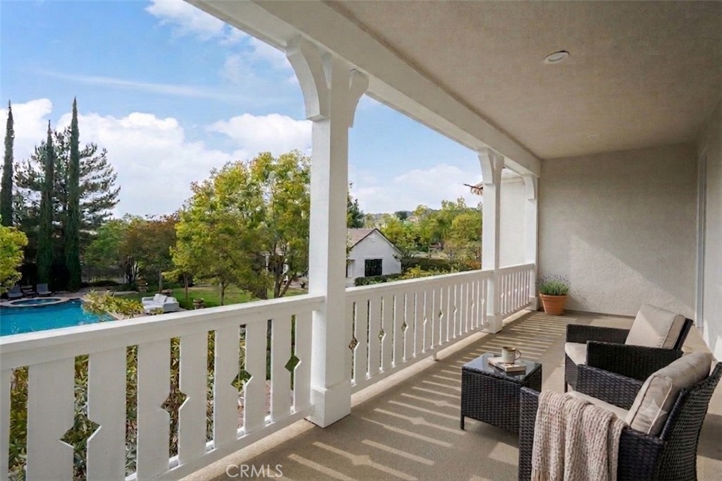 4215 Hidden Oaks