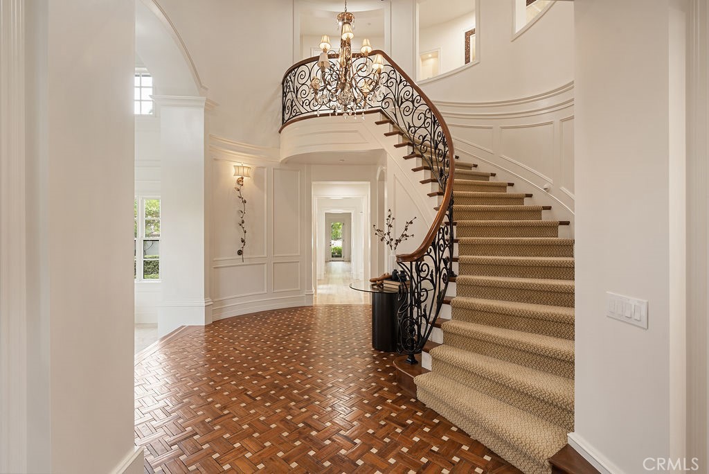 4215 Hidden Oaks