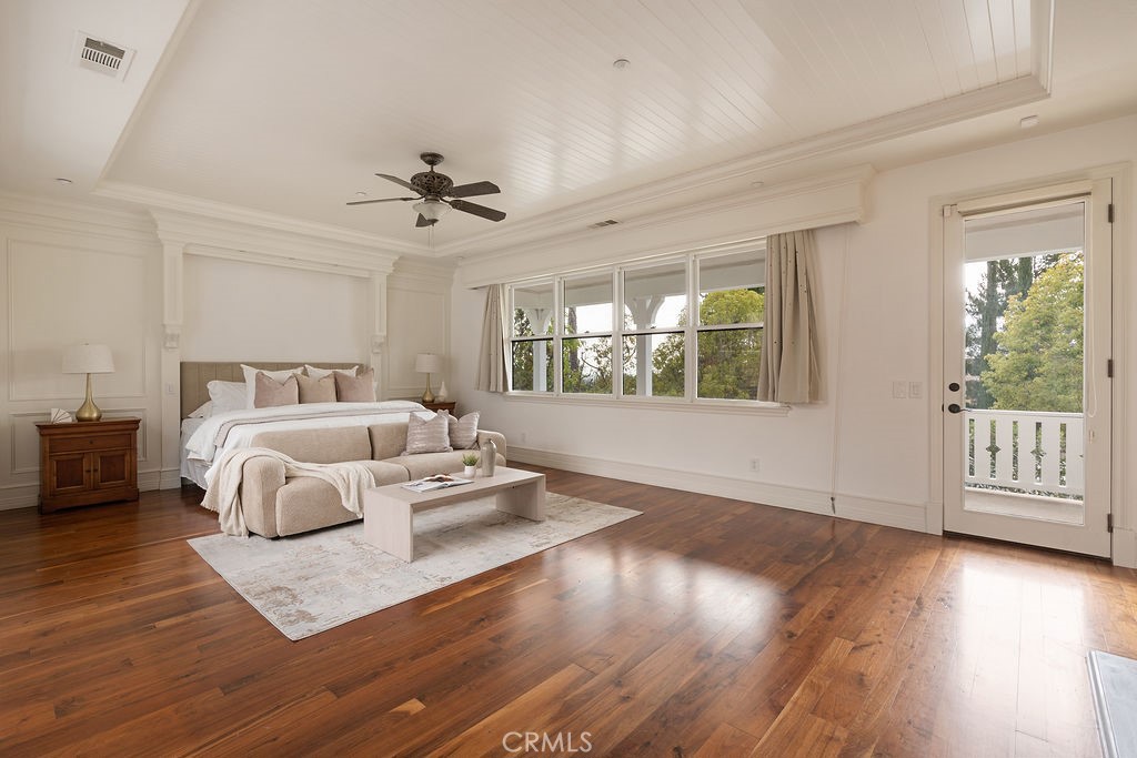 4215 Hidden Oaks