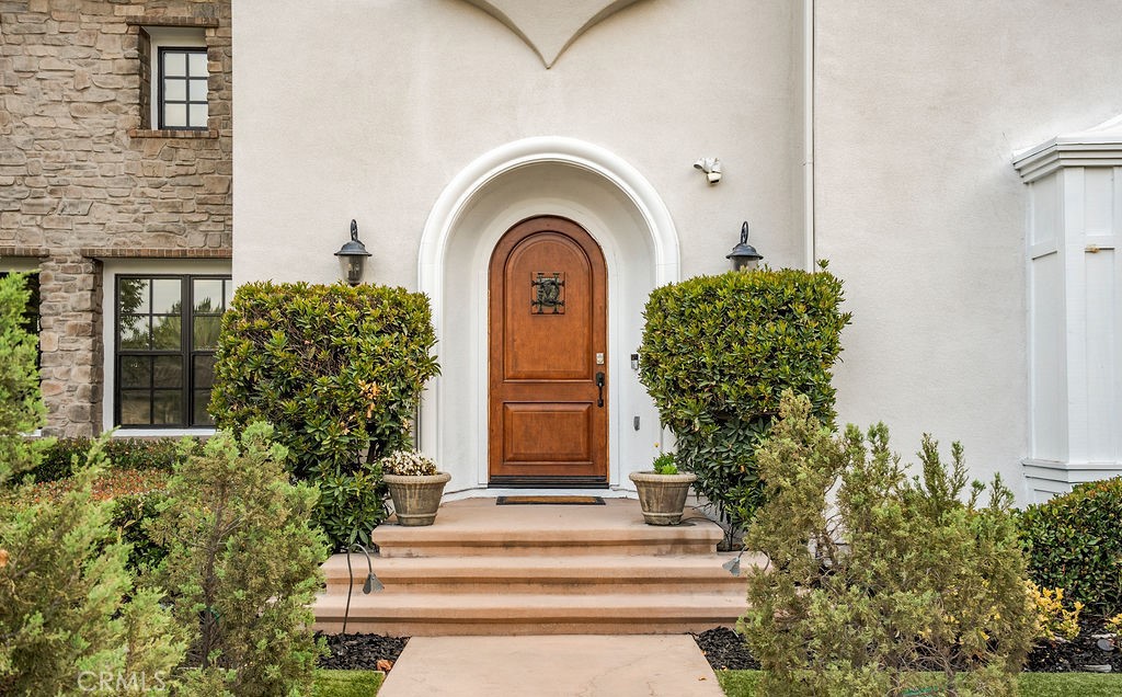 4215 Hidden Oaks