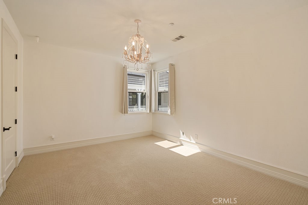 4215 Hidden Oaks