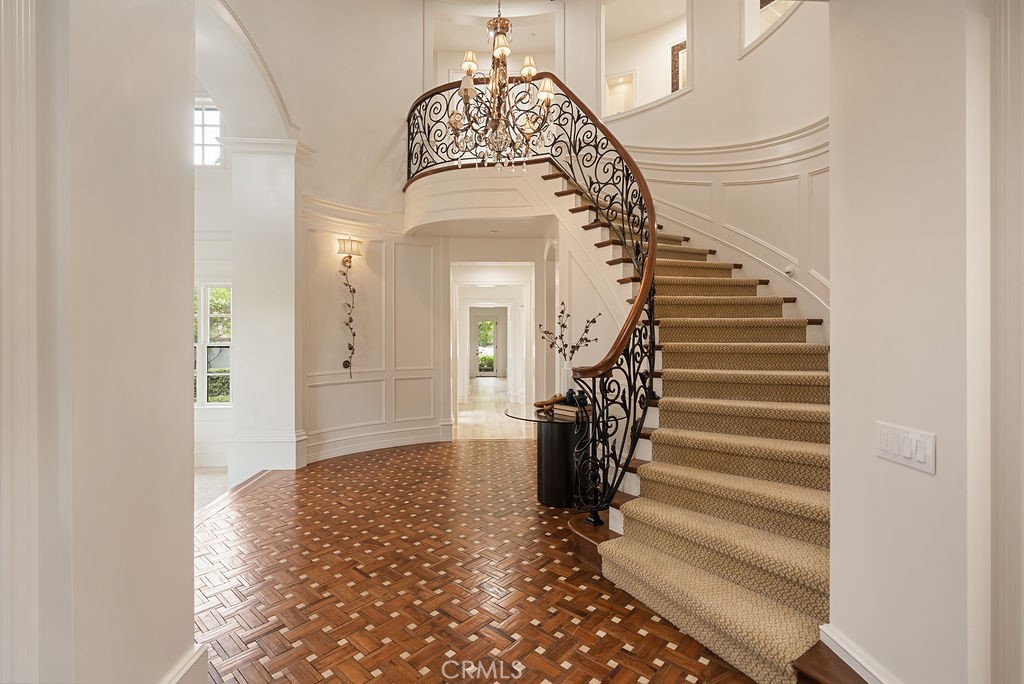 4215 Hidden Oaks