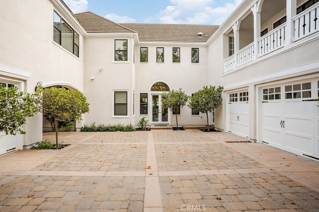 4215 Hidden Oaks