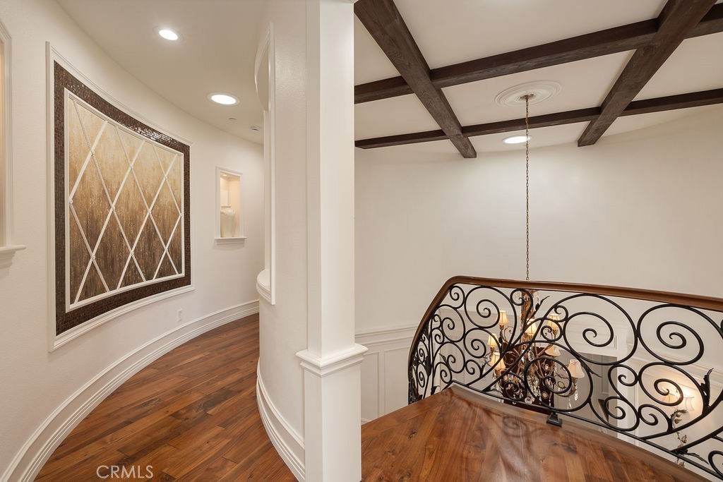 4215 Hidden Oaks