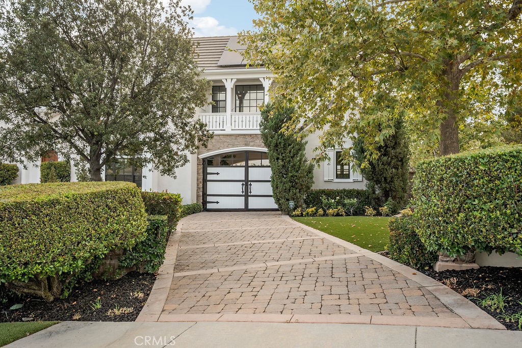 4215 Hidden Oaks